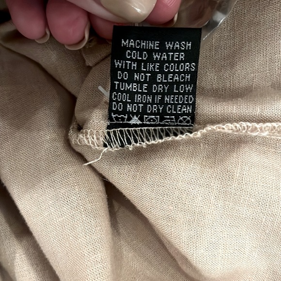 Velvet Heart tan linen button up blouse - Picture 15 of 15